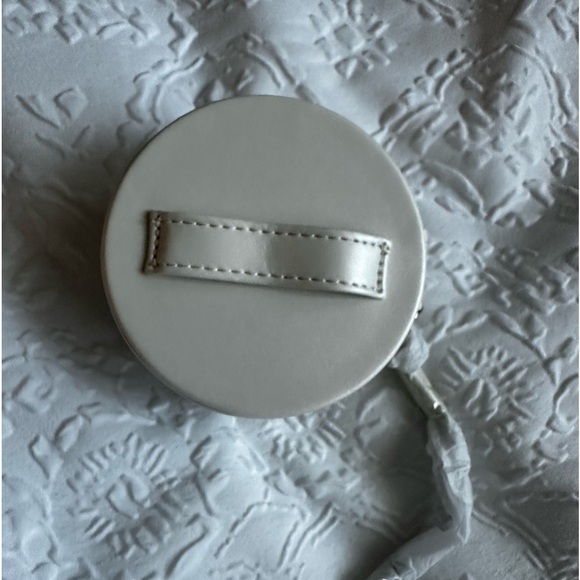 Valentino Beauty VIP Cosmetic Makeup Pouch NEW BREAST CANCER AWARENESS GIVEY - Picture 4 of 4